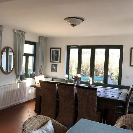 In Dargun Mit Garten 公寓